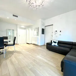  Apartamento Mpm - Belinzaghi 5 6 Pax Italia